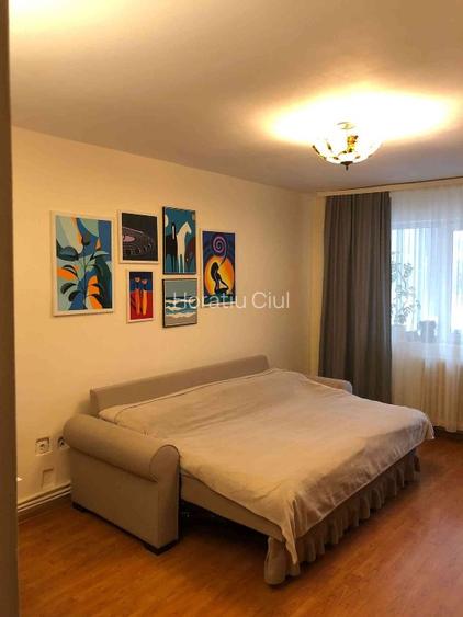 Inchiriez apartament cu 2 camere,decomandat - 2