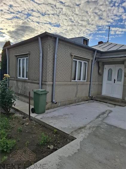 Casa de vanzare Odobesti, 3 camere, teren 1.000 mp, zona de vile