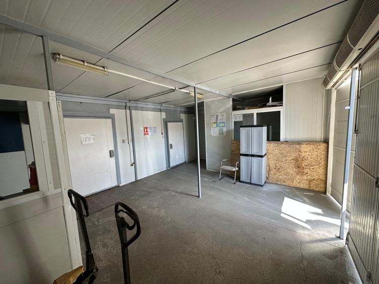 Depozit / Comercial - 95 MP - Refrigerare & Inghet - Paza - Acces non-stop - NOU