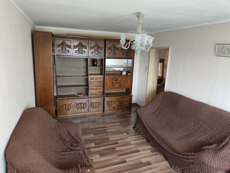 De închiriat – Apartament 2 camere decomandat , Mazepa