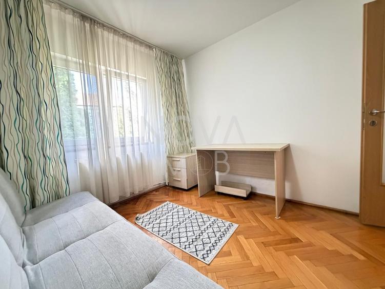Apartament 3 camere,  Str. Constantin Noica