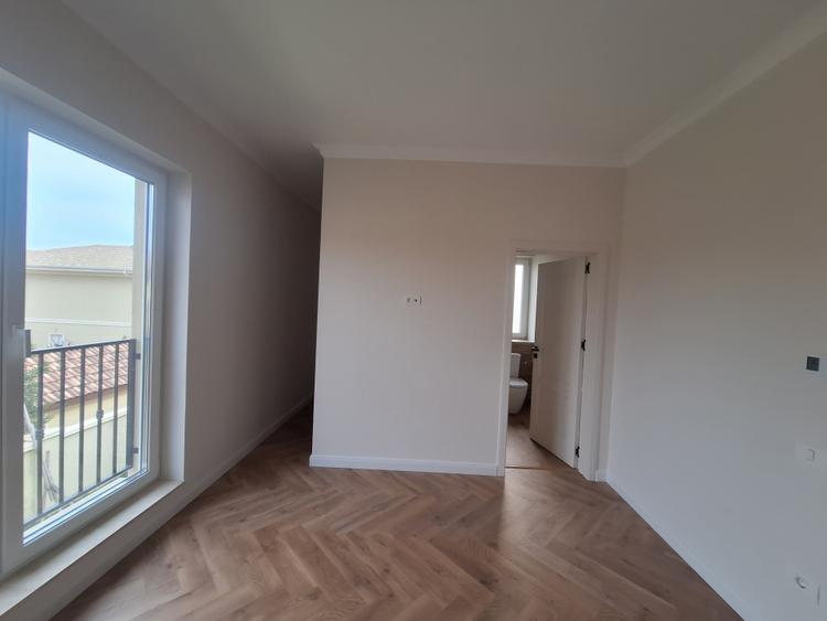 Duplex spatios cu 4 camere in Dumbravita -semineu- la 3 minute de Primarie