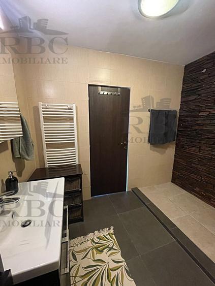 Apartament 3 camere 94 mp cu parcare subterana in Borhanci