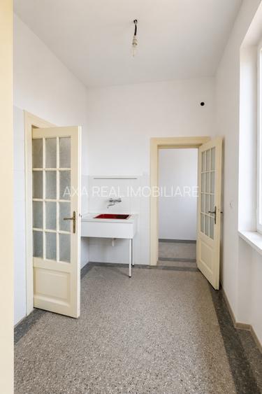 Apartamentul din turnul cu glorietă — Calea Victoriei nr. 2 - 8