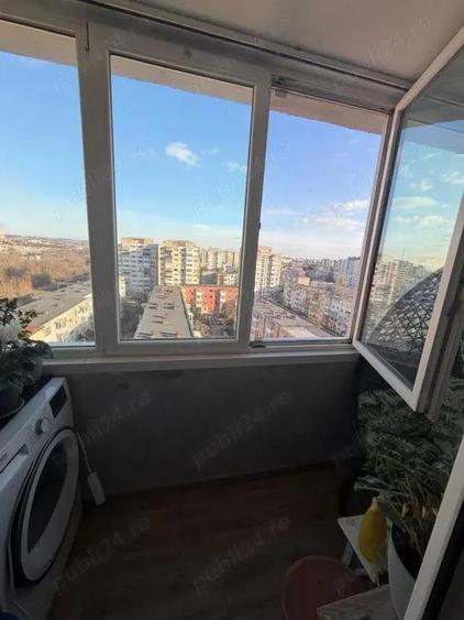 Apartament 2 camere, semidecomandat, Craiovita Noua