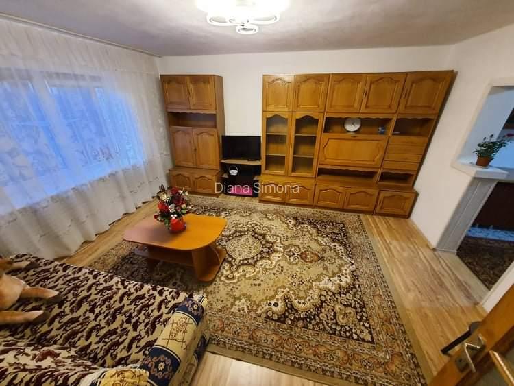 Casă tip duplex cu 4 dormitoare de închiriat – ideală pentru familie/ muncitori  - 3