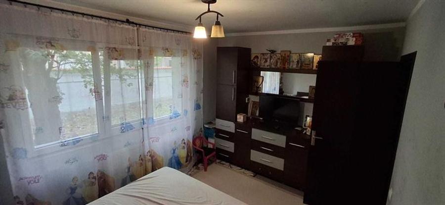 Vand apartament 2 camere