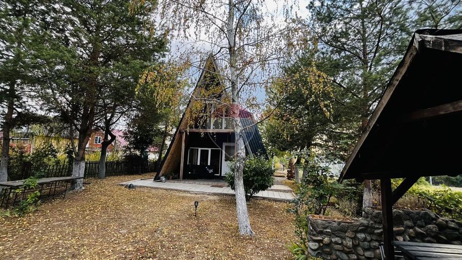 Casă / Vilă cu 4 camere de vânzare