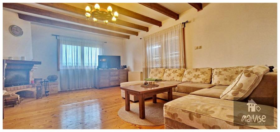 Casa de vanzare, Teren 927mp- Podul Olt , zona Centrala