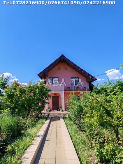 Casa situata in Samarinesti, sat Valea Bisericii