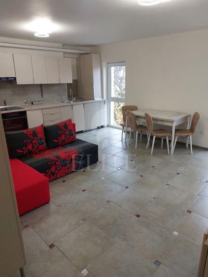 Apartament 2 camere în zona LOMBULUI