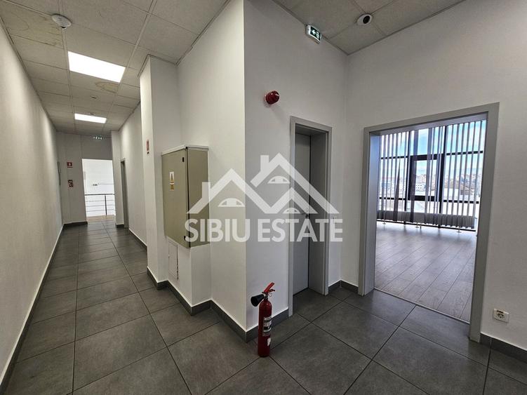 Spatiu de birouri de inchriat locatie centrala si vizibilitate buna