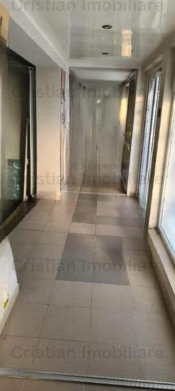 TOTUL NOU! Spatiu comercial, Calea Galati, balcon cu vitrina, SPATIOS!
