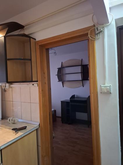 Apartament 3 camere renovat cu sarpanta