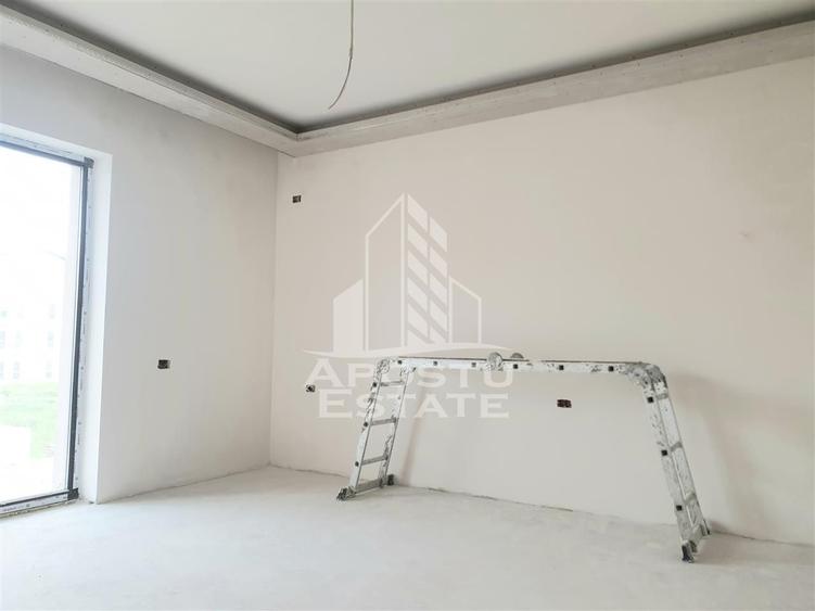 Apartament cu 2 camere etaj intermediar zona Unitatii Militare