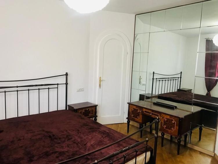 Inchiriez apartament 2 camere ultracentral 600 euro