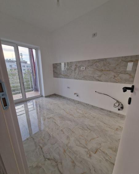 Titan 3 Min metrou 1 Decembrie 1918 Renovat Integral Bloc 2008 2Camere Vanzare