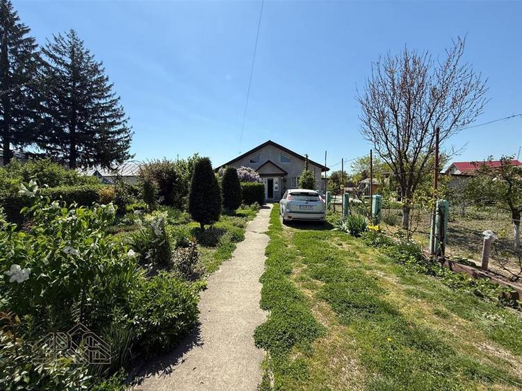 CASA 3 CAMERE, SAT BOTARLAU, COMUNA VULTURU
