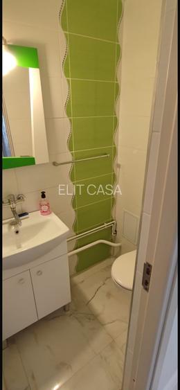 Apartament cu 3 camere decomandat, etajul 3/8, zona Dacia - 12