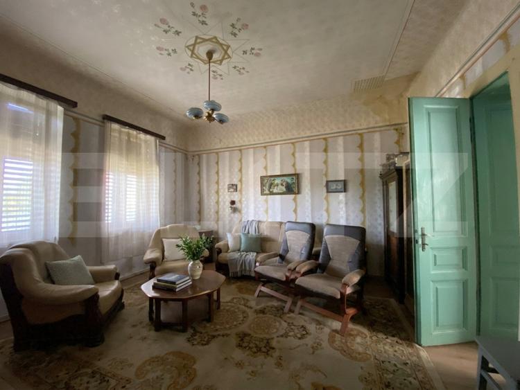Casa de vanzare, 100 mp, teren 2993 mp, zona Dragsina