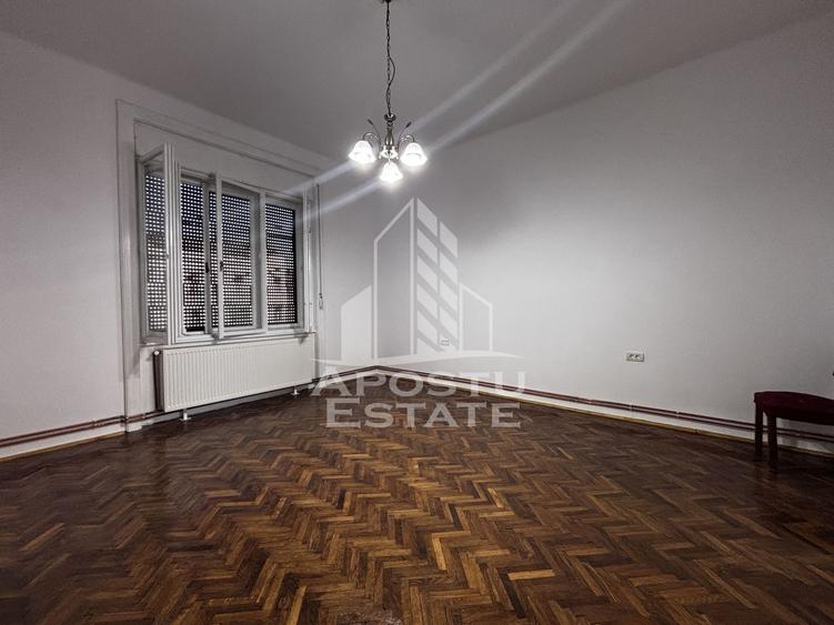 Apartament cu 3 camere de inchiriat, Timisoara zona Iosefin