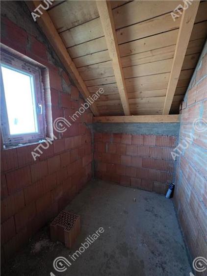 Casa cu 5 camere si gradina de 415 mp din Selimbar in Sibiu