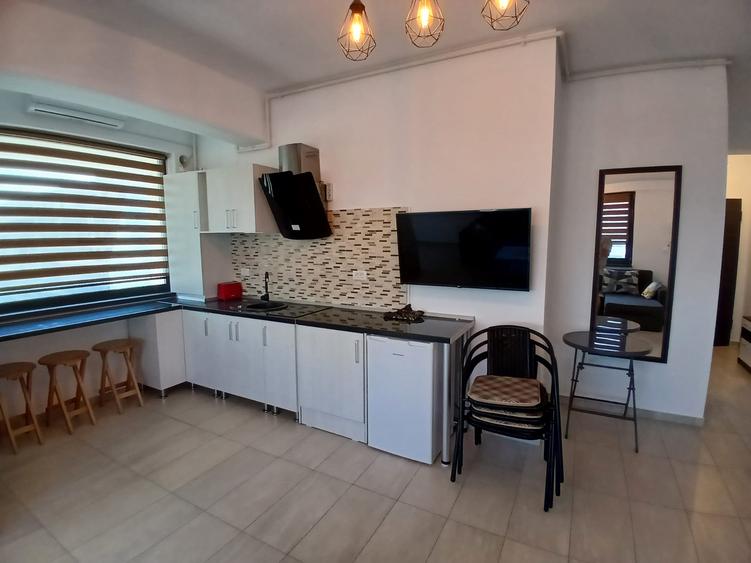 Mamaia Nord - NORDIS!  2 Camere Decomandate . Soare . Mobilat Lux .5min Plajă