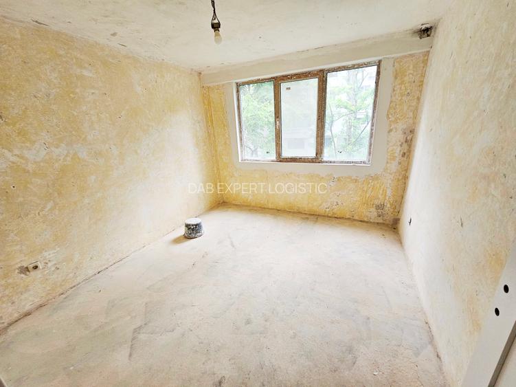 Vanzare apartament 3 camere , etaj 1/4, MICRO 17, zona MINION - 3