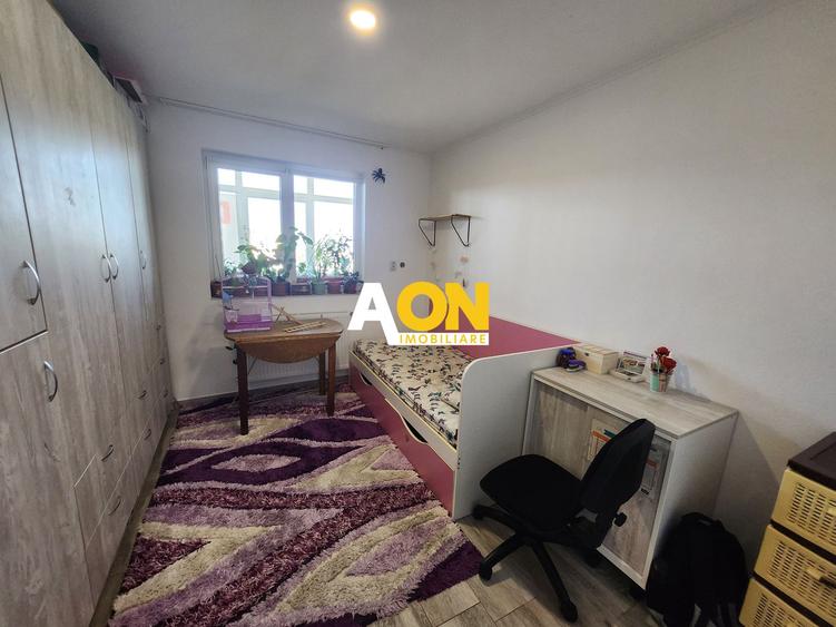 De vanzare apartament 4 camere, Ampoi 2