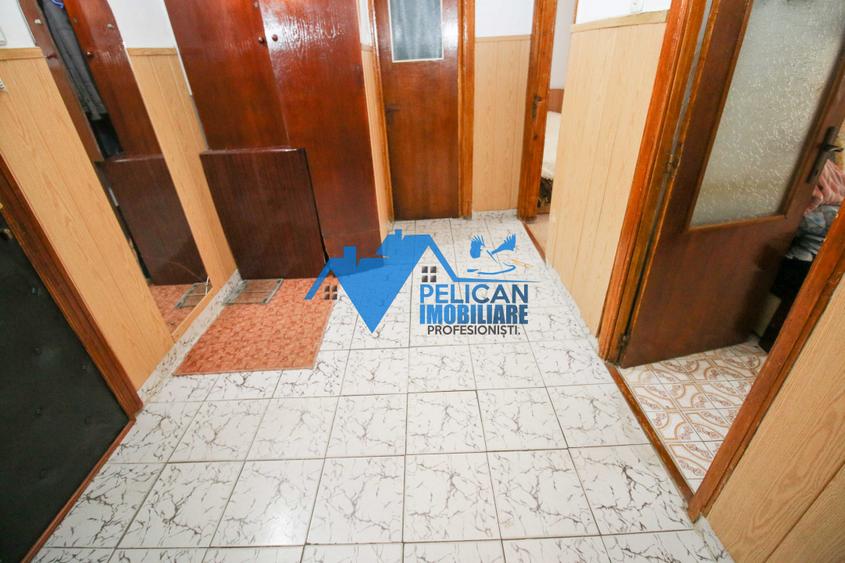 Str. Babadag, 2 camere, decomandat, centrala proprie