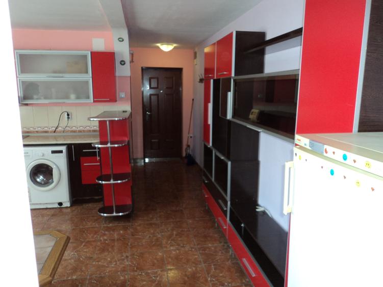 Apartament 3 camere ,mansardă zidita, centrala proprie – Zona Nord