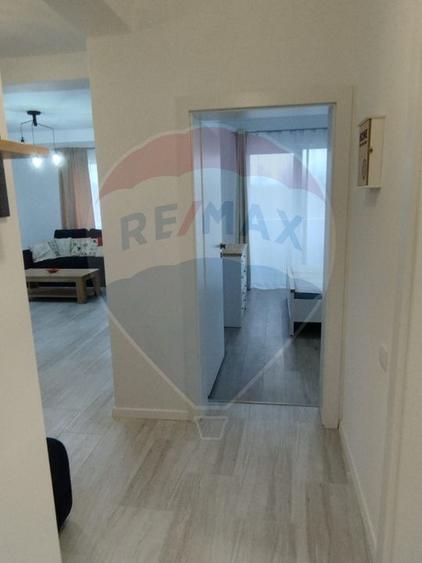 2 CAMERE Apartament de lux cu loc de parcare inclus de inchiriat
