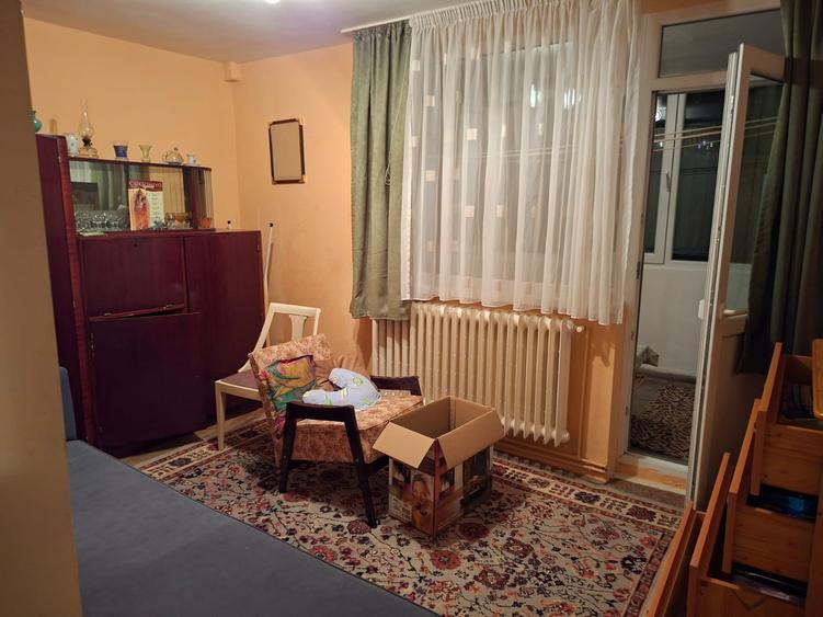 De vanzare apartament 3 camere confort 1 in Dambu