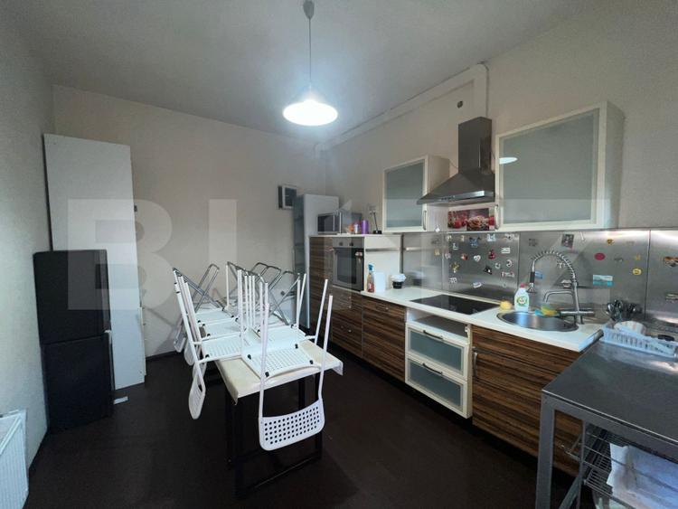 Spatiu de inchiriat 5 camere, 220 mp, zona Centrala