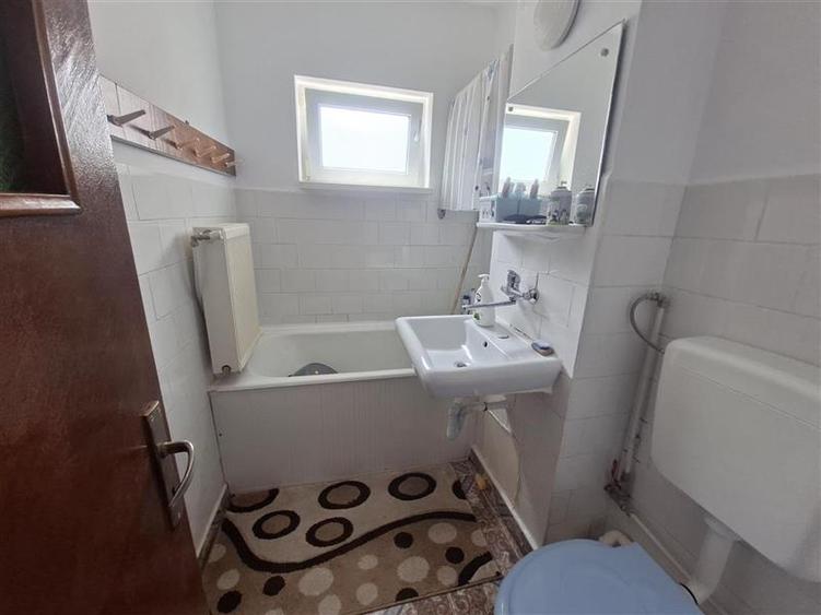 Apartament 3 camere, mobilat si utilat, zona Mioritei