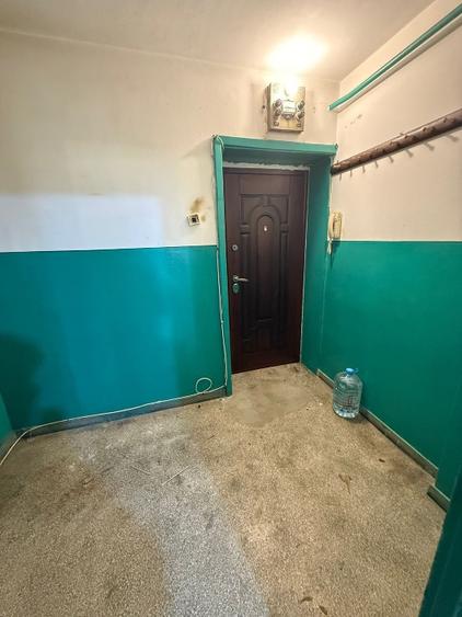 Apartament 2 camere, parter 44mp util. cu acces la grădina din spatele blocului