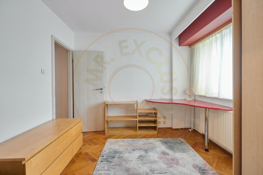 Apartament cu 3 camere de inchiriat, ultracentral, Pitesti