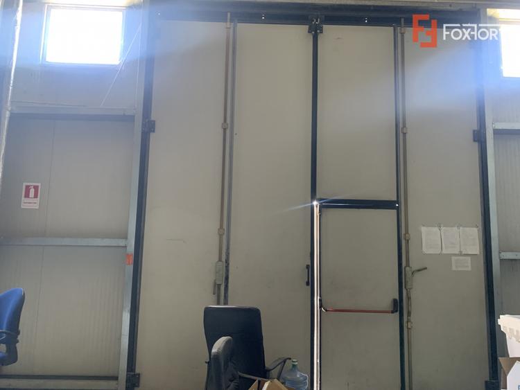 Hala industriala 380 mp + 40 mp de birou, zona - Calea Sagului