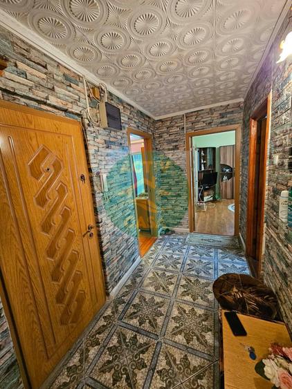 DE VANZARE  Apartament 3camere + 3balcoane  etaj intermediar ZONA EPISCOPIE
