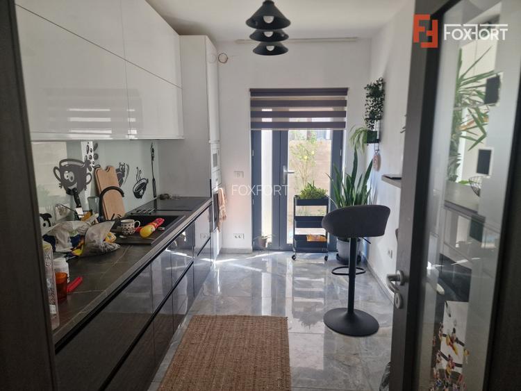 Casa individuala cocheta la vanzare in  Mosnita Veche - 2