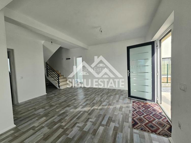 Casa Sibiu Vest, zona Cristian - 8