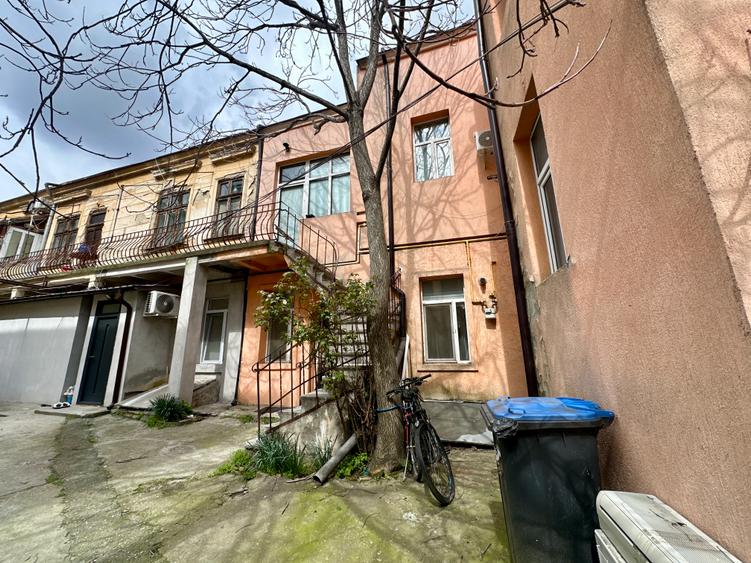 Apartament 3 camere în vilă interbelică| Parcare | Parc Carol | Unirii