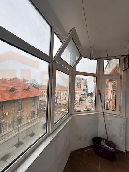 Apartament 3 camere de inchiriat, in zona Centrala - vedere catre Blvd Mircea