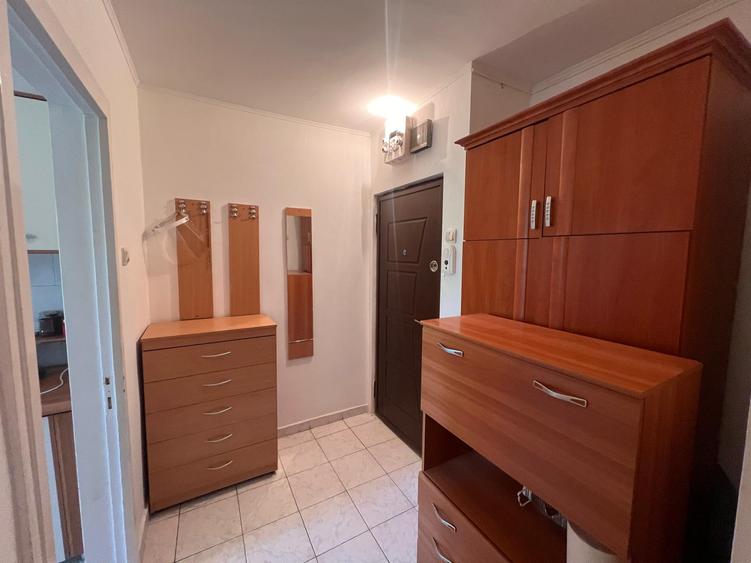 Apartament 2 camere-etaj intermediar-Tătărași, Doi Băieți