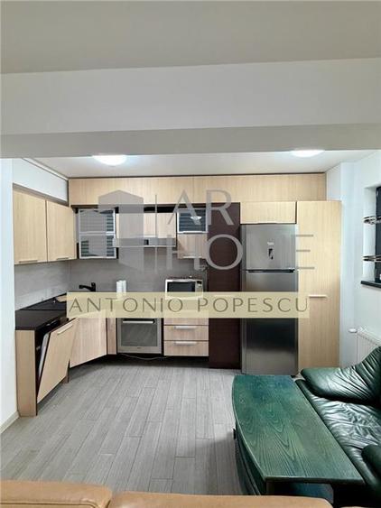 Apartament 2 camere, in Ploiesti, zona Piata Anton, Democratiei.