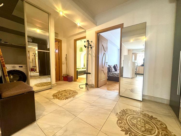 Apartament 3 camere, 86 MP, Zona Andrei Muresanu / P-ta Cipariu