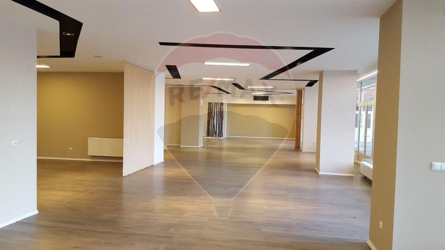 Spațiu comercial de închiriat (904 mp) - Zorilor