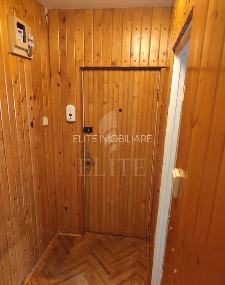 Apartament 3 camere în zona STRAZII RETEZAT - 4