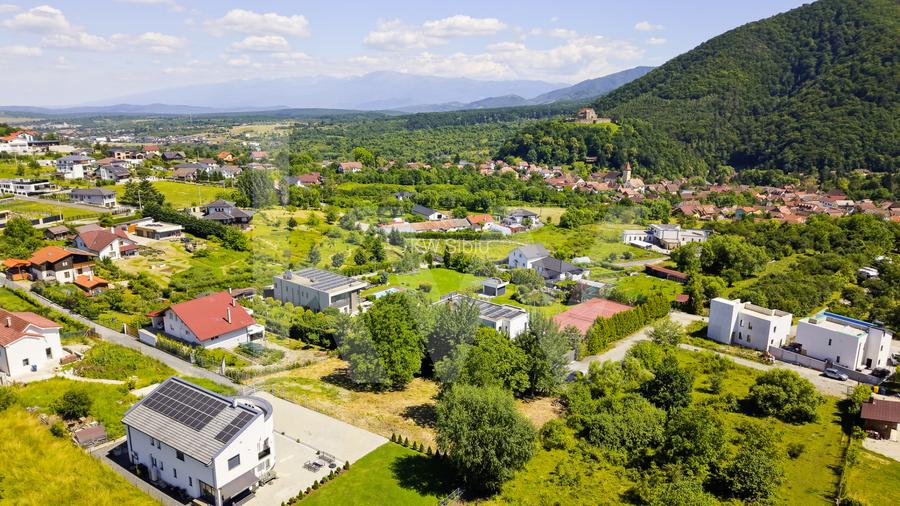 Teren 1340 mp în Cisnădioara – Cu Vedere la Cetatea Medievală și Munții Făgăraș - 8