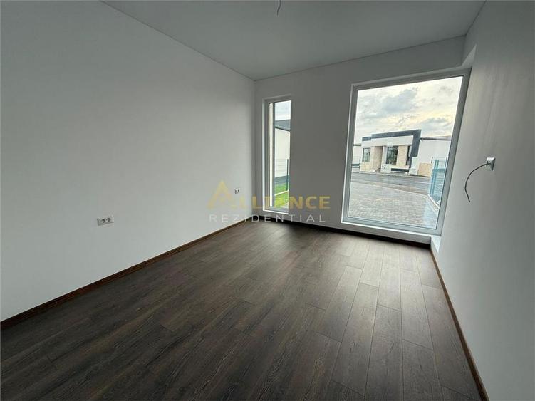 Casa moderna parter / 3 Camere / 2 Bai / Dressing / 2 minute STV